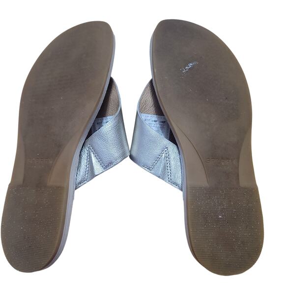 Sperry Top Sider Seaport Metallic Gold Leather Anchor Thong Sandals Womens 7.5 - Picture 5 of 8